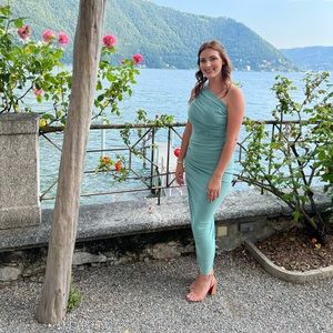 Norma Kamali Diana Gown